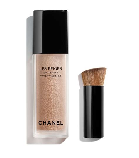 chanel les beiges tinted moisturizer swatches|Chanel tinted moisturizer shades.